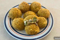 Keto Jalapeño Poppers: Low-Carb Cheesy Stuffed Appetizers