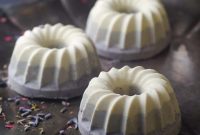 Decadent White Chocolate Cream Cake Recipes