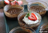 High-Protein Chocolate Baked Oats for Meal-Prep Breakfast