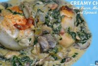 Creamy Chicken, Bacon, Mushroom & Spinach Skillet (Low-Carb)