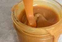 Rich Homemade Caramel Sauce Recipe for Desserts and Coffee