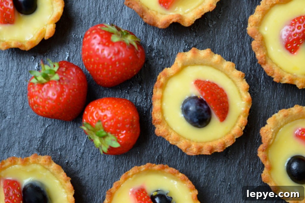 Mini Tarts with Lemon Curd & Berries | Every Last Bite Mini Tarts with Lemon Curd & Berries