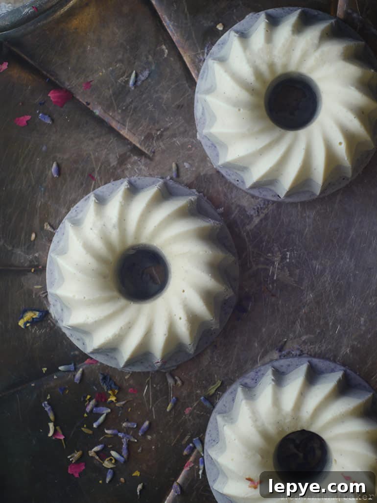 dairy-free white chocolate cakes (vegan and refined sugar-free)