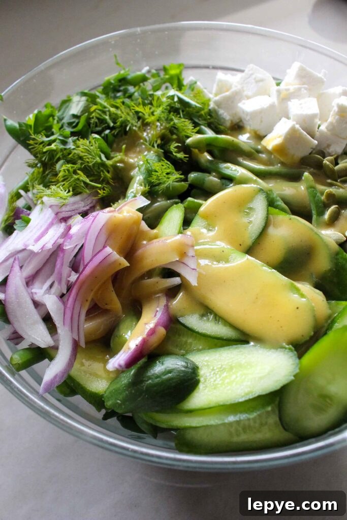 Maple Mustard Salad Dressing Recipe (Quick & Tangy) 4 Maple Mustard Dressing