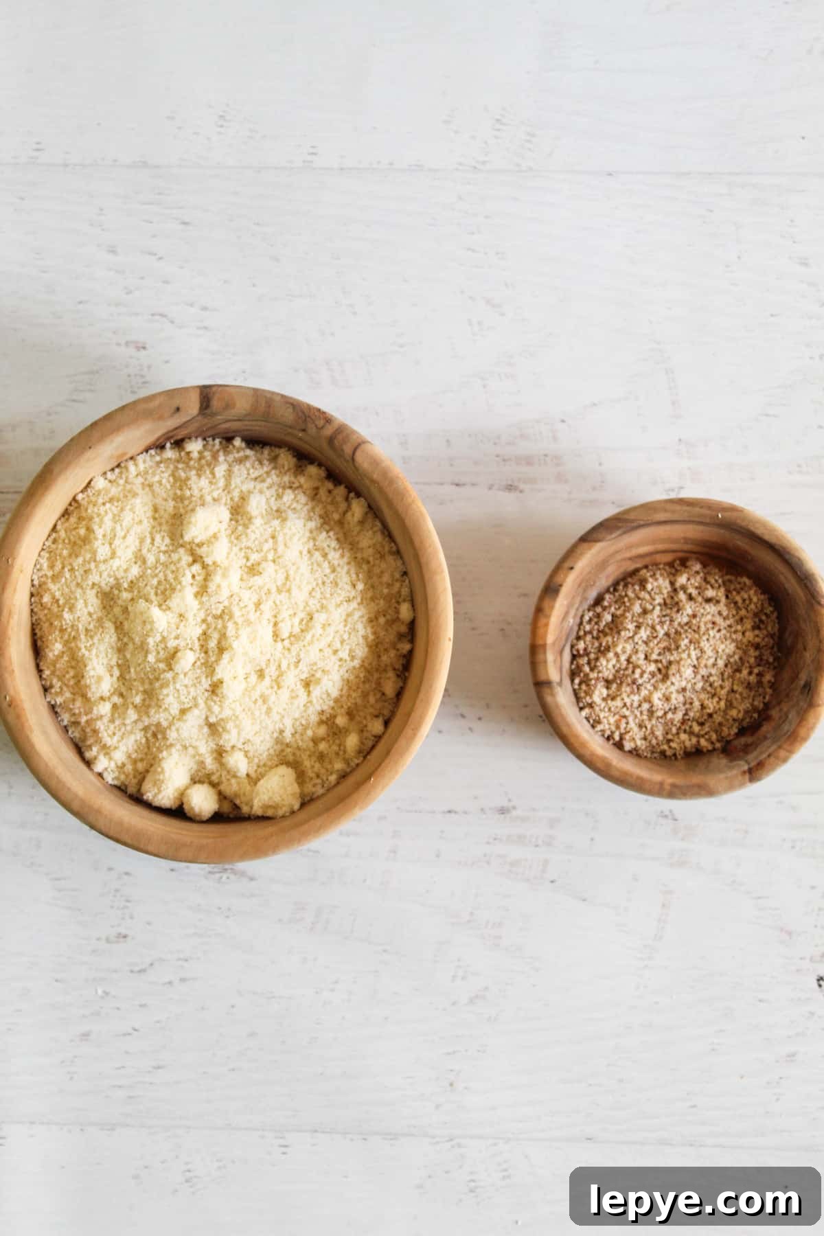 bowl of almond flour and bowl of almond meal.