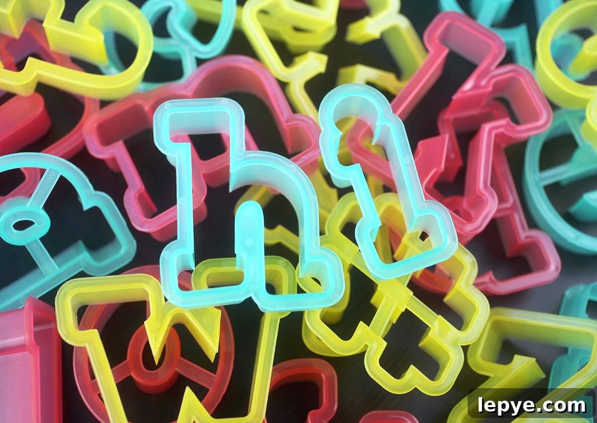 Christmas Letter Cookies: 4 Festive Ways to Decorate and Gift 4 Lowercase Letter Cookie Cutters