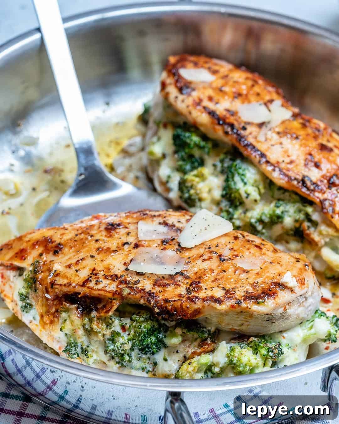 Broccoli-Stuffed Chicken Breast Recipe for Juicy Oven-Baked Meals 4 broccoli and chicken recipe
