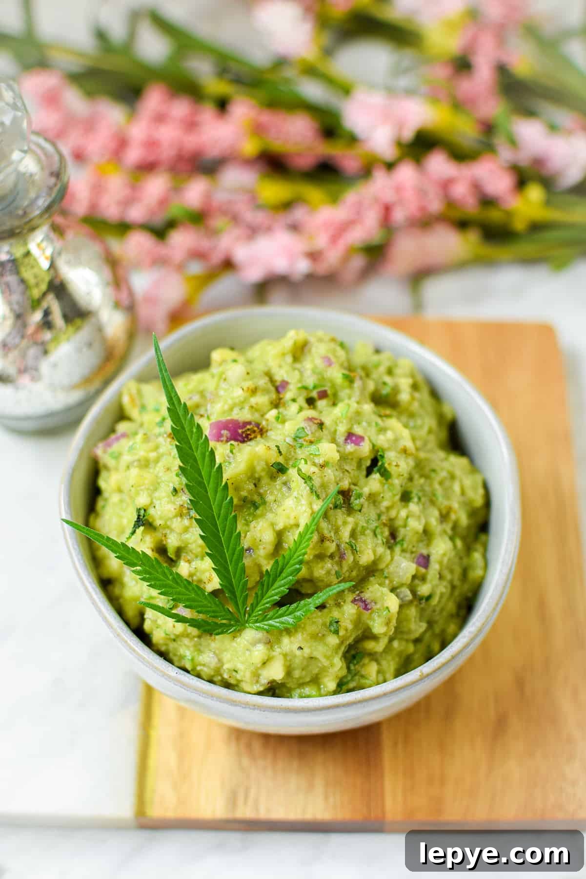 Cannabis-Infused Guacamole Recipe: Fast Homemade Pot Guac 9 img 47456 9