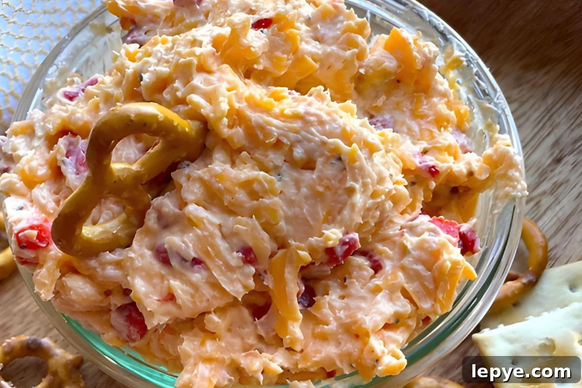 16 Irresistible Dip Recipes That Will Steal the Show 2 Pimento Cheese