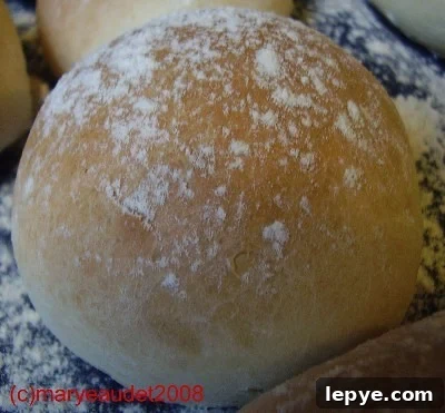 dinner rolls on a plate