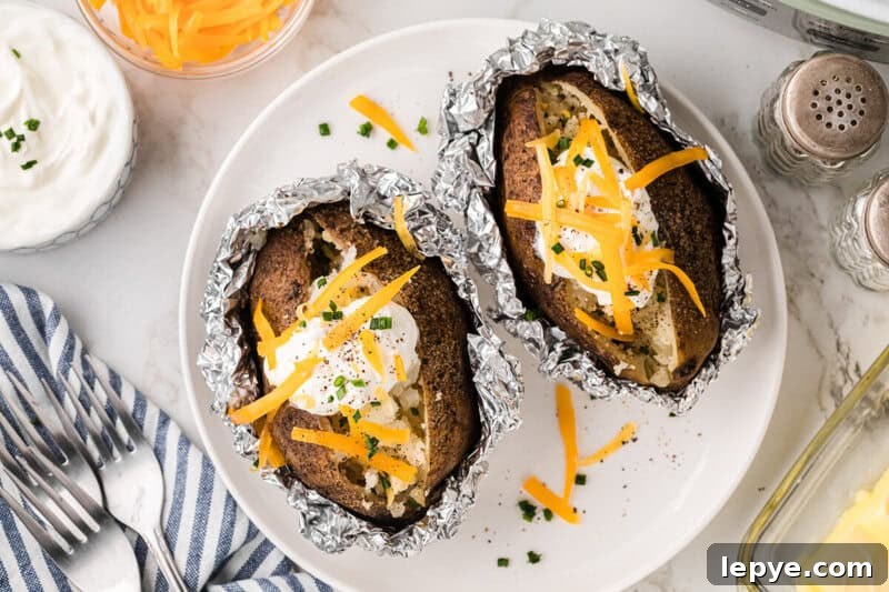 Perfect Slow Cooker Baked Potatoes: Creamy, Hands-Off Recipe 4 img 6816 3