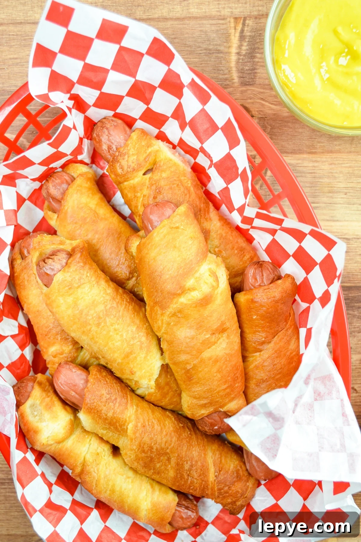 Crispy Air Fryer Pigs in a Blanket Recipe 2 img 940 1