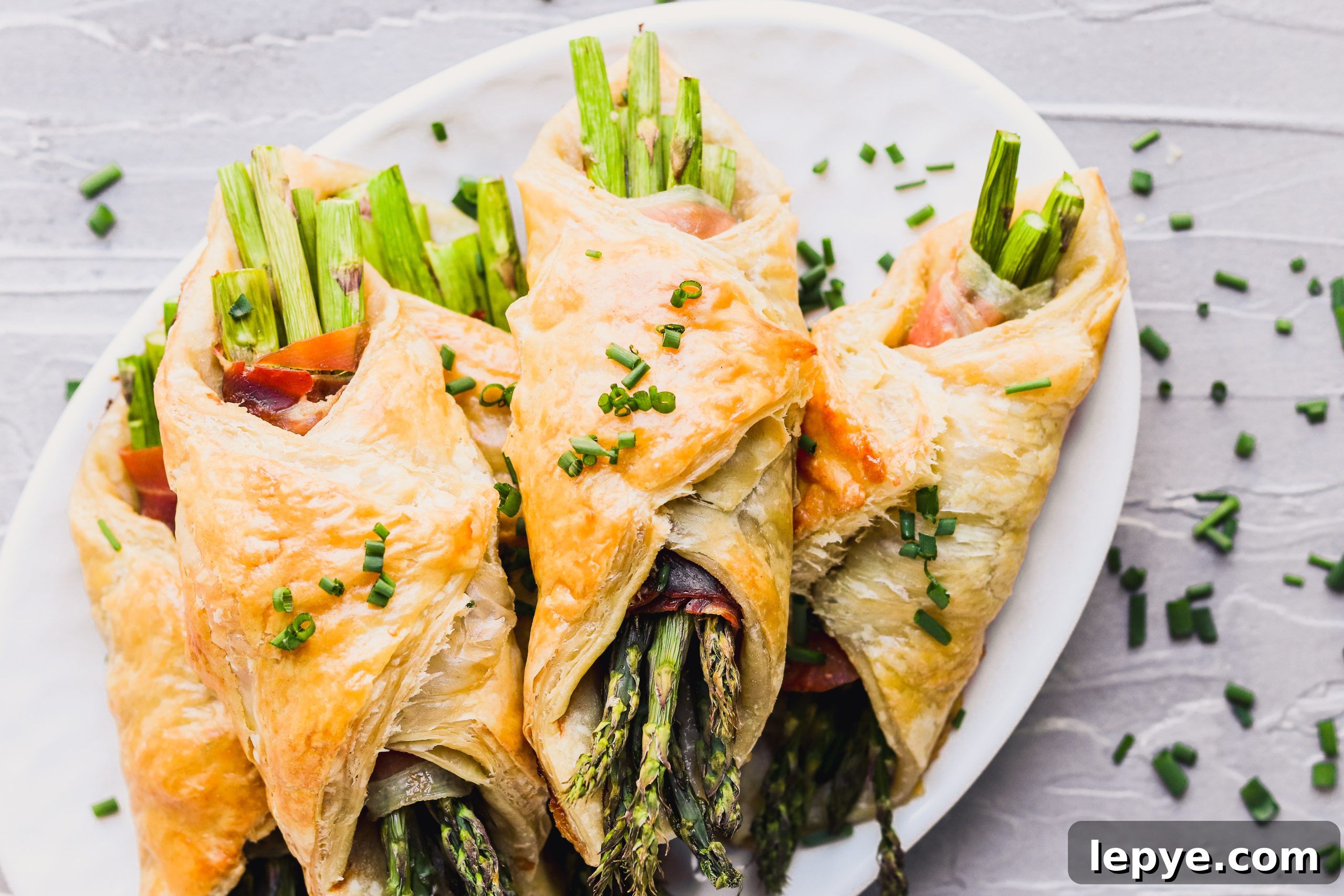Prosciutto-Wrapped Asparagus Puff Pastry Appetizers 3 asparagus prosciutto puff pastry appetizers
