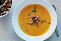 Roasted Squash Soup with Garlic and Thyme